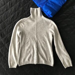 Cashmere turtleneck S/M